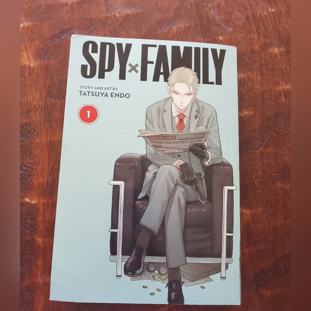 Spy x Family book 1